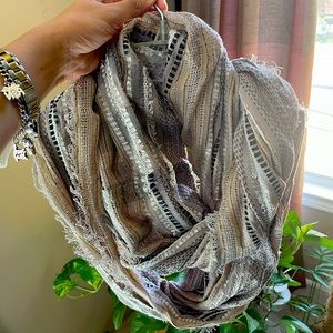 Light gold/cream Scarf